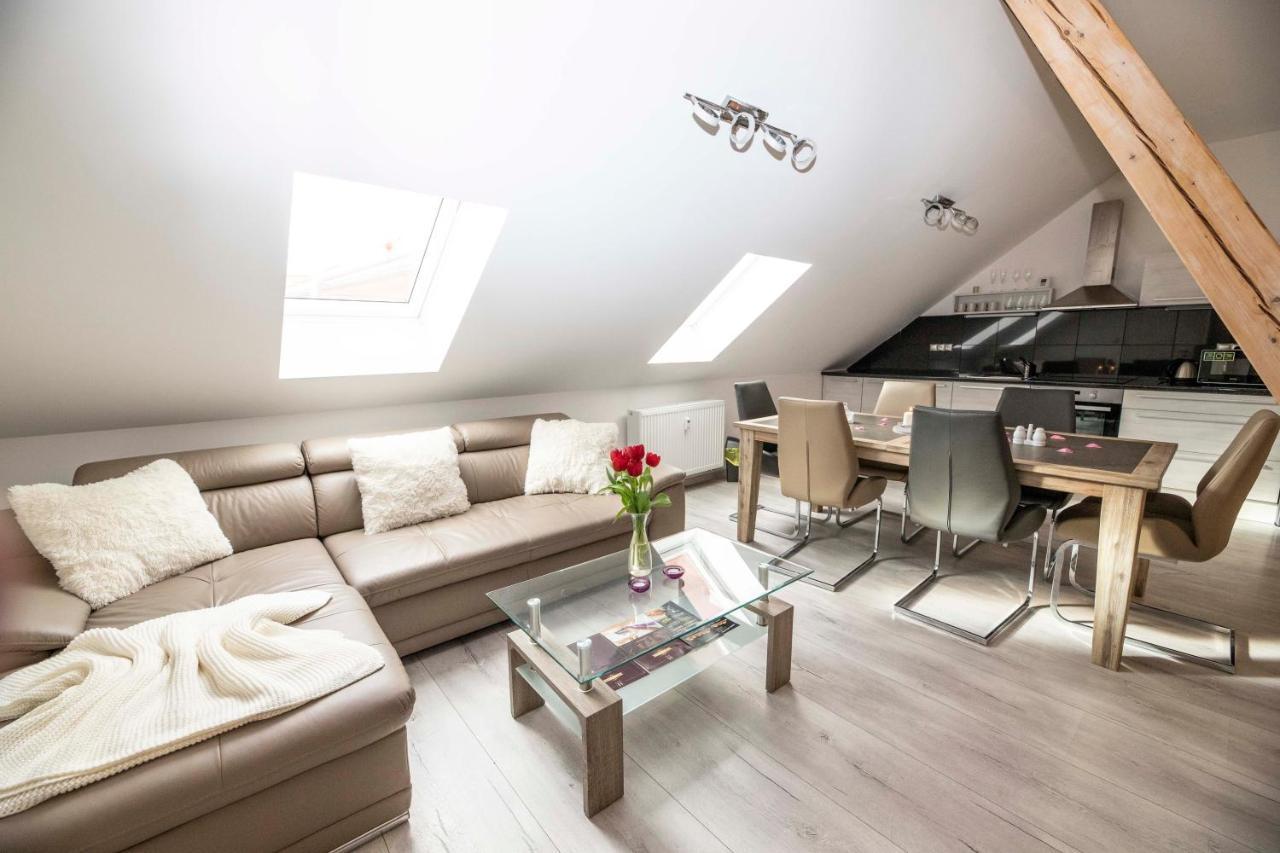 Vip Suite Hotel Heinz Dobris Exterior photo